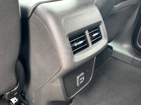 Used 2020 Chevrolet Equinox LT image 20