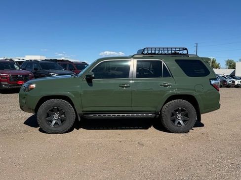 Used 2022 Toyota 4Runner Trail Special Edition AWD/4WD image 2