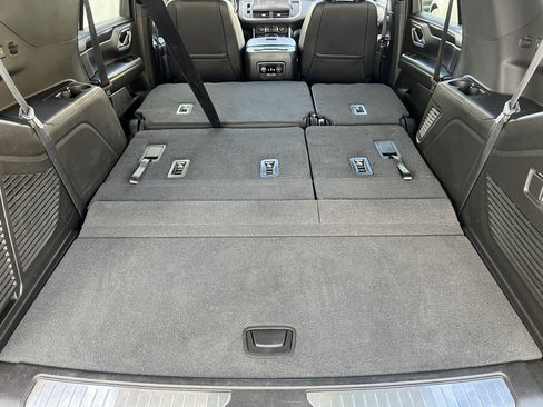 Used 2021 Chevrolet Tahoe RST image 21