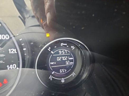 Used 2022 Honda HR-V Sport image 12