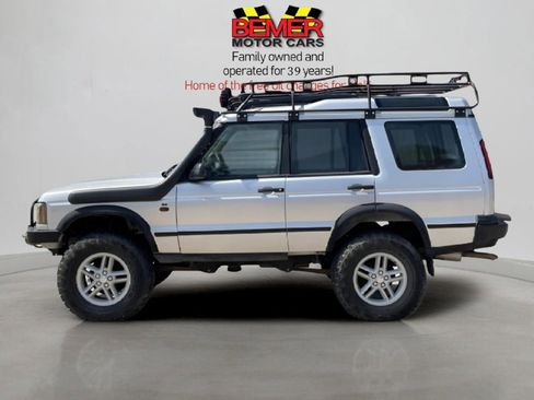 Used 2004 Land Rover Discovery SE image 2
