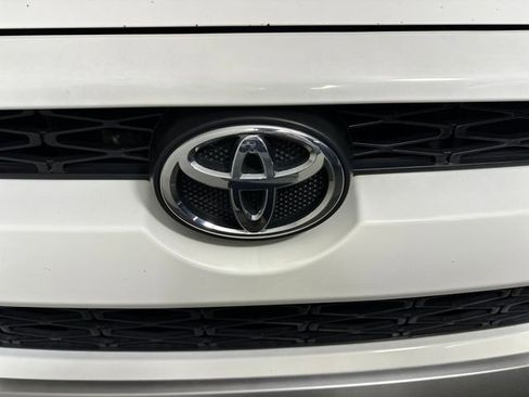 Used 2019 Toyota 4Runner TRD Off-Road Premium image 9