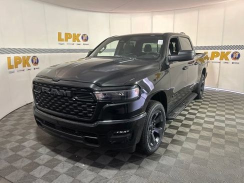 New 2026 RAM 1500 Express AWD/4WD image 8