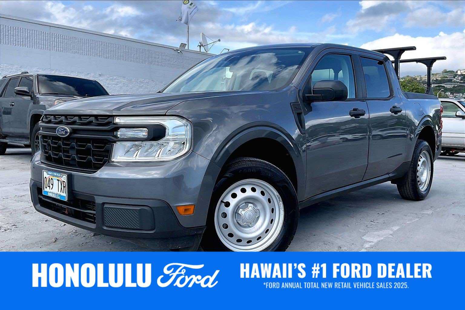 Used 2022 Ford Maverick XL FWD image 1