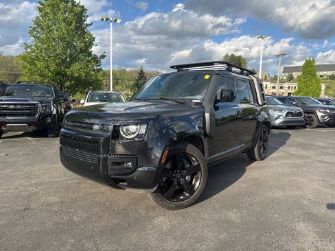 Used 2022 Land Rover Defender 110 X-Dynamic HSE AWD/4WD image 1