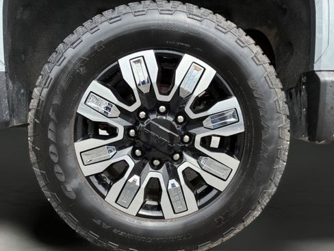 Used 2025 GMC Sierra 2500 Denali AWD/4WD image 70