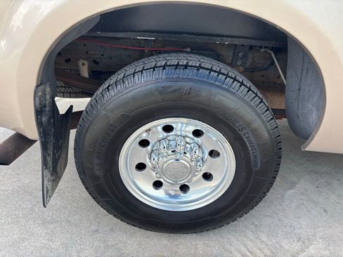 Used 1999 Ford F250 XL image 11