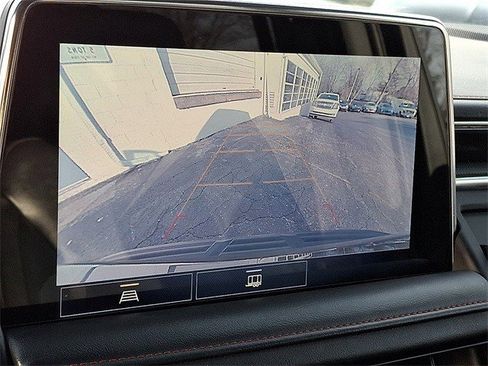 Certified 2021 Chevrolet Suburban RST image 18