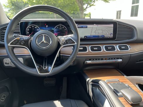 Used 2025 Mercedes-Benz GLE 350 4MATIC image 30