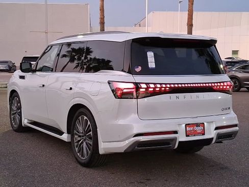New 2026 INFINITI QX80 Luxe w/ Cargo Package image 4