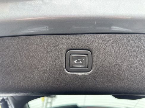 Used 2024 Chevrolet Blazer RS w/ Enhanced Convenience Package image 15