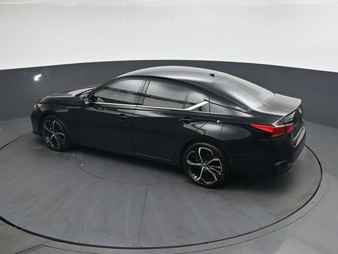 Certified 2025 Nissan Altima 2.5 SR FWD image 40