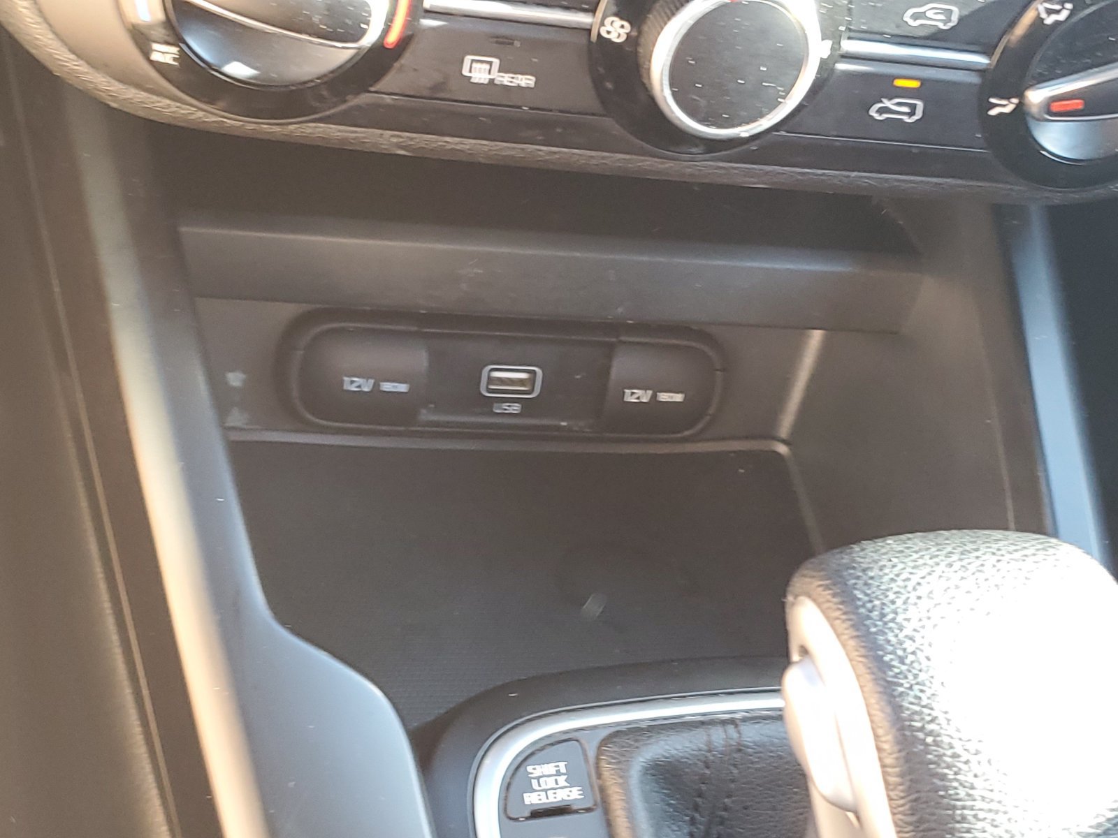 Used 2022 Kia Soul LX FWD image 28