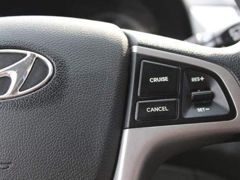 Used 2017 Hyundai Accent SE image 18