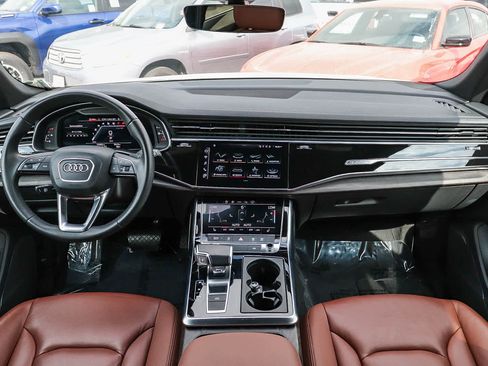Used 2023 Audi Q8 Premium w/ Convenience Package image 30