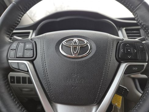 Used 2015 Toyota Highlander Plus image 26