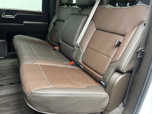 New 2026 GMC Sierra 2500 Denali w/ Denali Reserve Package image 5