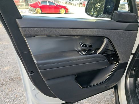 Used 2024 Land Rover Range Rover Sport Dynamic SE image 15