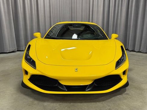 Used 2020 Ferrari F8 Tributo RWD image 2