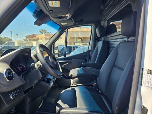 Used 2026 Mercedes-Benz Sprinter 2500 image 19