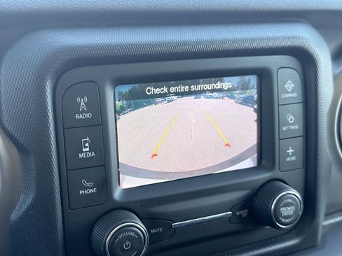 Used 2020 Jeep Wrangler Unlimited Sport S AWD/4WD image 17