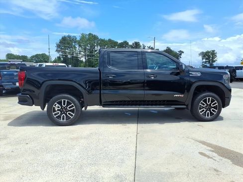 New 2026 GMC Sierra 1500 AT4 w/ AT4 Premium Package AWD/4WD image 8