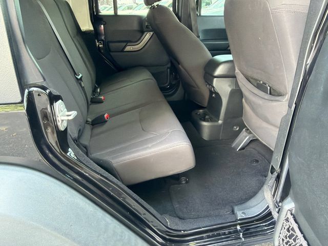 Used 2018 Jeep Wrangler Unlimited Sport AWD/4WD image 15