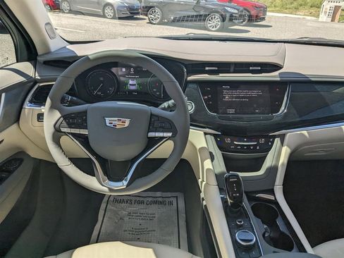 New 2025 Cadillac XT6 Premium Luxury w/ Technology Package image 15