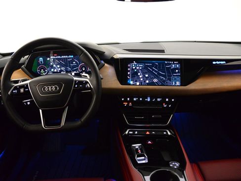 Certified 2024 Audi e-tron GT Premium Plus w/ Executive Package image 4