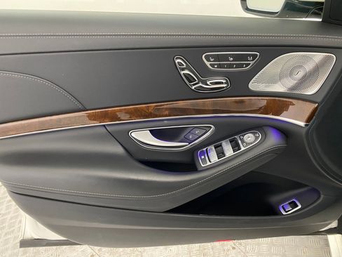 Used 2016 Mercedes-Benz S 550 4MATIC Sedan image 11