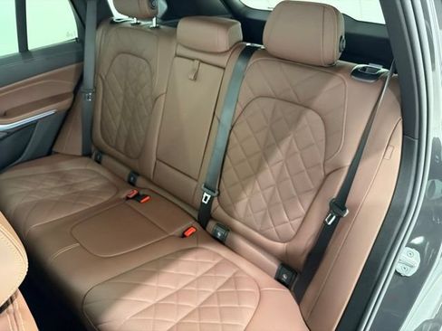 Used 2026 BMW X5 xDrive50e w/ M Sport Package AWD/4WD image 16