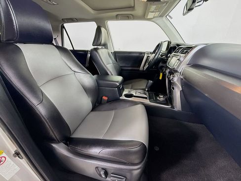 Certified 2018 Toyota 4Runner SR5 Premium image 28