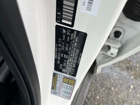 Used 2025 Kia K4 LXS image 31