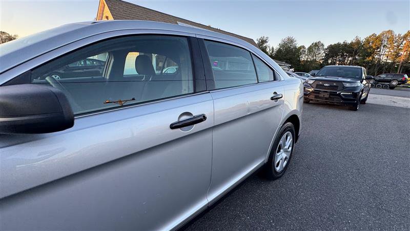 Used 2015 Ford Taurus Police Interceptor AWD image 15