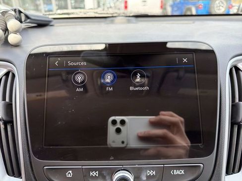 Used 2023 Chevrolet Malibu LS image 18