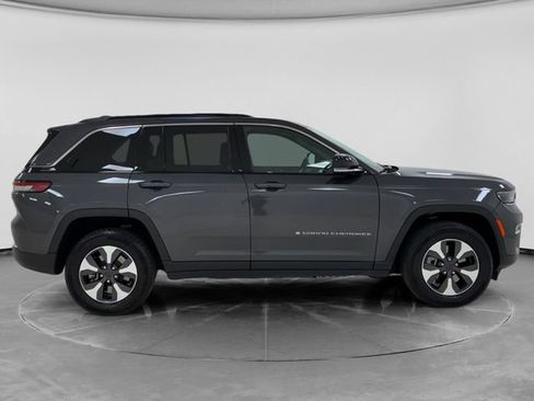 Used 2024 Jeep Grand Cherokee Limited 4xe AWD/4WD image 2
