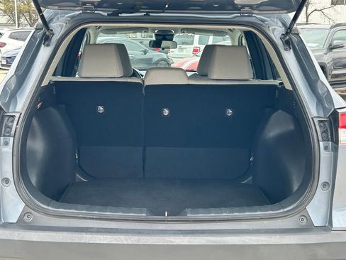 Certified 2022 Toyota Corolla Cross LE image 14