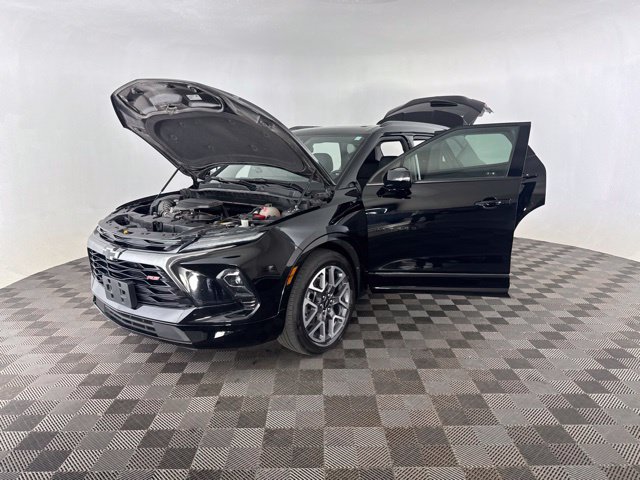 Used 2023 Chevrolet Blazer RS w/ Enhanced Convenience Package AWD/4WD image 10