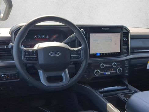 New 2026 Ford F250 Lariat w/ Black Appearance Package AWD/4WD image 17