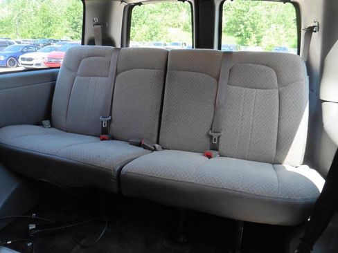 Used 2017 Chevrolet Express 2500 LT w/ LT Preferred Equipment Group RWD image 29