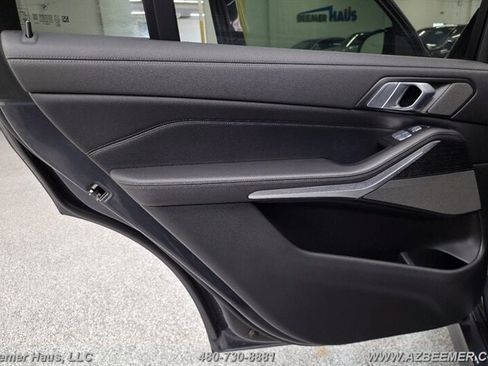 Used 2020 BMW X7 M50i AWD/4WD image 34