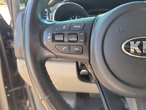 Used 2019 Kia Sedona EX w/ EX Premium Package image 26