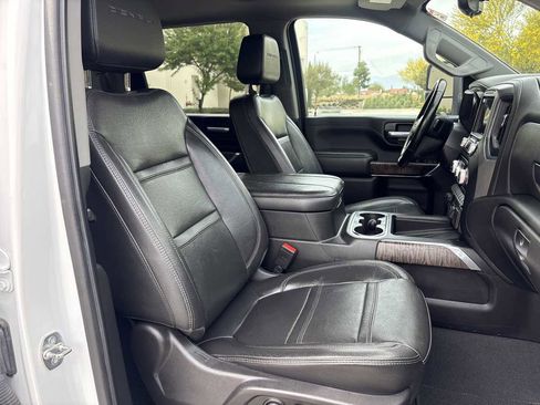 Used 2023 GMC Sierra 3500 Denali w/ Technology Package AWD/4WD image 16