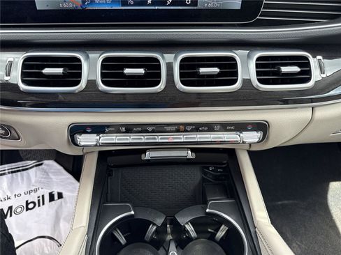 Used 2020 Mercedes-Benz GLE 350 4MATIC image 28