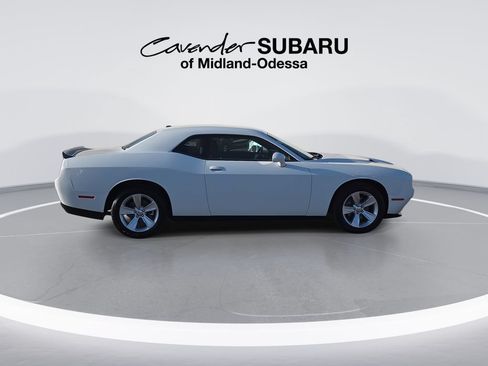 Used 2023 Dodge Challenger SXT RWD image 9