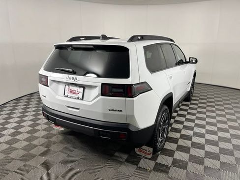 Used 2026 Jeep Cherokee Limited AWD/4WD image 7