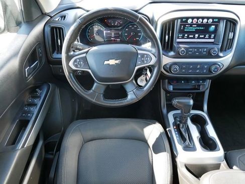Used 2018 Chevrolet Colorado LT w/ LT Convenience Package AWD/4WD image 9
