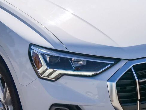 Used 2023 Audi Q3 2.0T Premium Plus w/ Premium Plus Package image 4