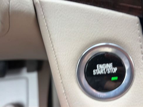 Used 2017 Cadillac Escalade 4WD image 11
