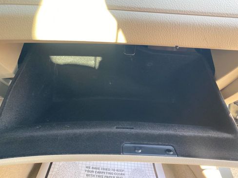 Used 2011 Toyota Avalon Limited image 34